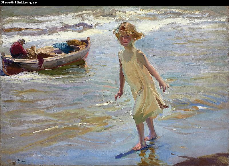 Joaquin Sorolla Y Bastida Nina en la playa by Joaquin Sorolla y Bastida